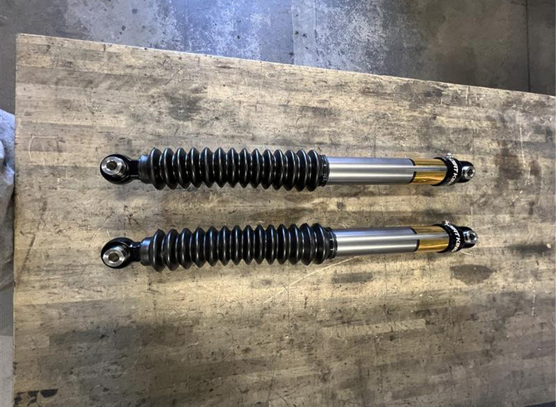 19-25 GM1500 2.0 IFP Smooth Body Shocks - Blemish