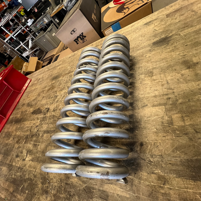 18x3x700 Eibach Springs - BLEMISH